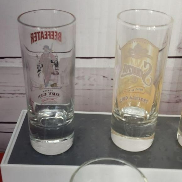 Shot glass lot of 6‎ Malibu dave busters beefeater Mixed Lot Bar Keeper - Picture 6 of 7